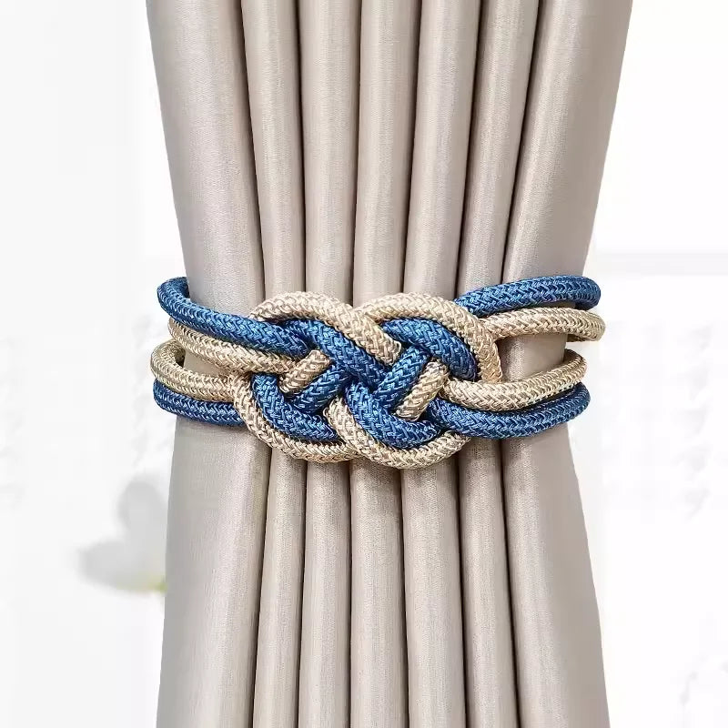 Embrasse magnétique à nœud tressé – coloris bleu ciel et beige