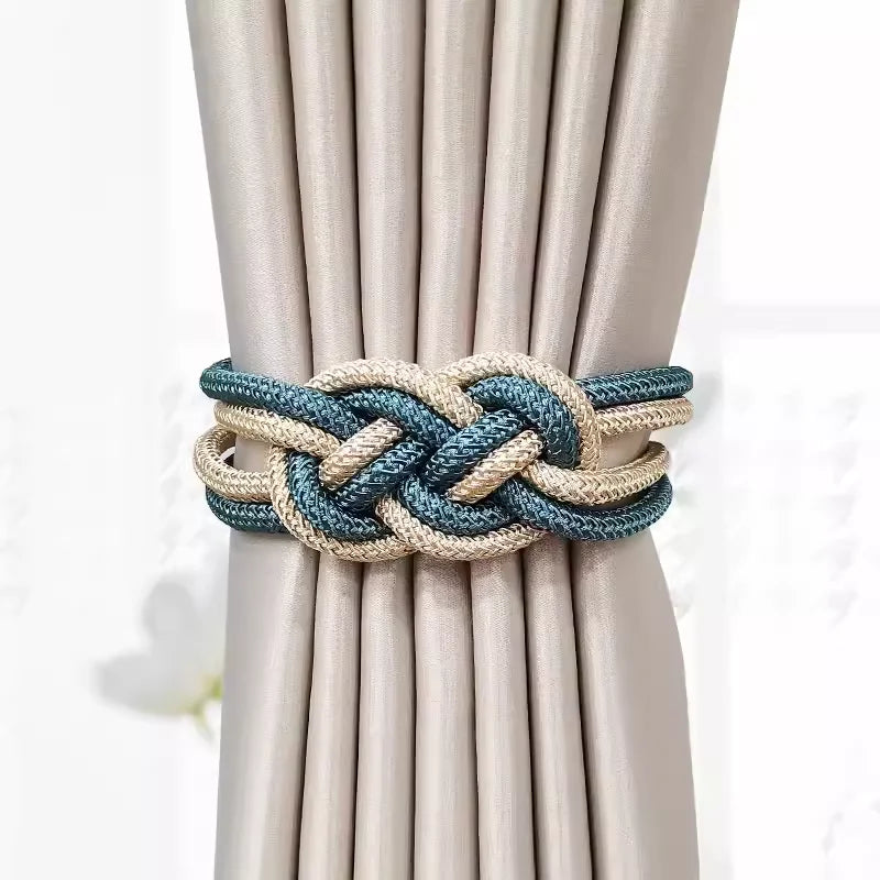 Embrasse magnétique à nœud tressé – coloris bleu clair et beige