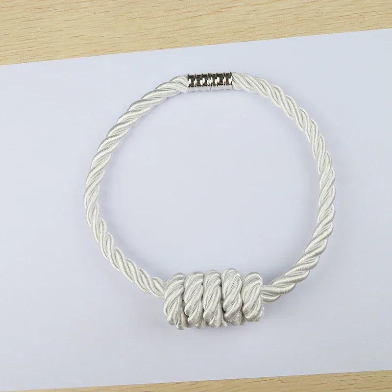 Embrasse magnétique en corde torsadée – coloris blanc